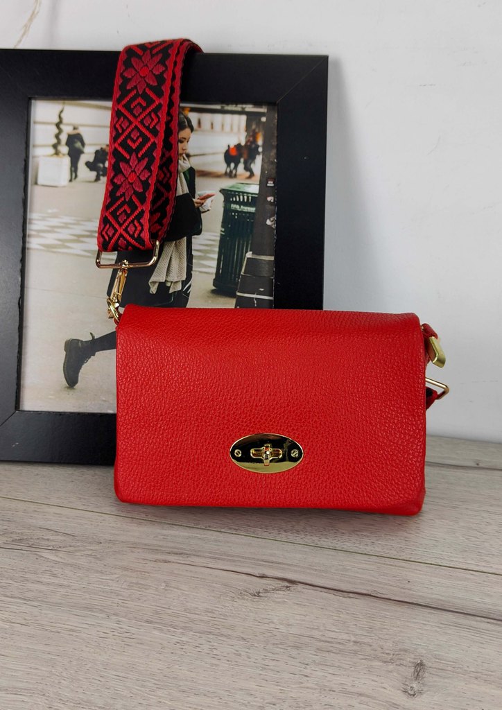 τσαντα-δερματινη-κουμπωμα-ιμαντασ