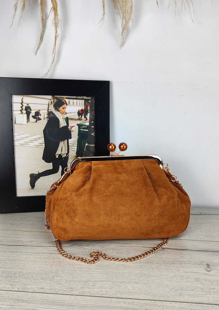 τσαντα-clutch-suede-αλυσιδα